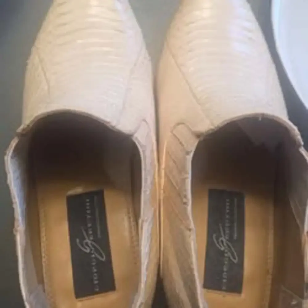 Giorgio Brutini Snake Skin Shoes Cream Mens 8M - Used